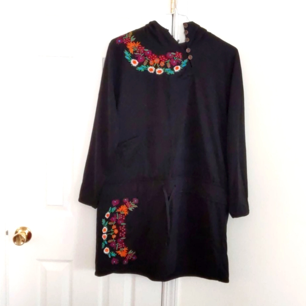 Embroidery dress